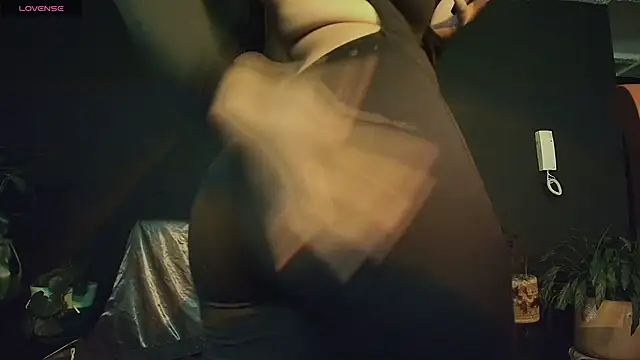 Snapshot of softnicol_ chatting on March 4, 2026, 2:08 am softnicol online show from March 4, 2026, 2:08 am