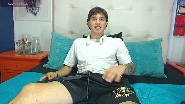 Snapshot of EXCLUSIVE8 chatting on March 21, 2026, 4:46 am EXCLUSIVE8 online show from March 21, 2026, 4:46 am