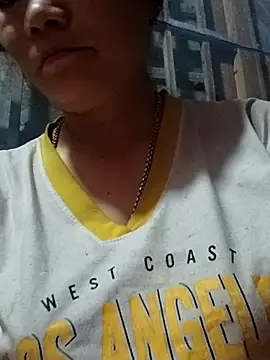 Lindxx-hot online show from April 8, 2026, 6:42 pm