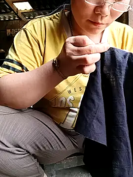 Lindxx-hot online show from April 21, 2026, 2:51 am