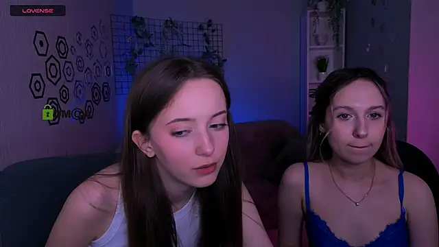 chloe ley online show from April 5, 2026, 7:20 pm