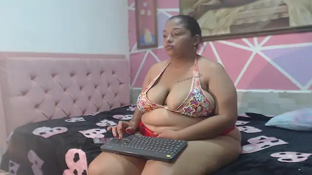 Doll rihana online show from April 21, 2026, 5:36 am