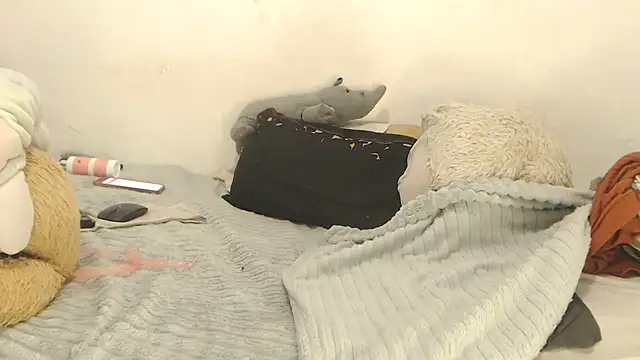 Snapshot of brownn_Ebonnny chatting on April 9, 2026, 12:12 am brownn Ebonnny online show from April 9, 2026, 12:12 am