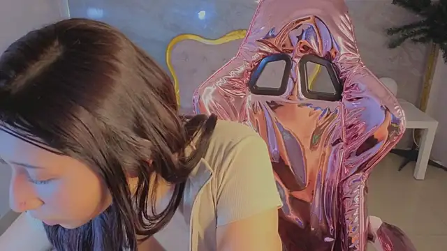 moraa s online show from March 15, 2026, 12:34 pm