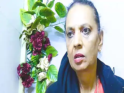 Snapshot of Hot_queen58 chatting on June 5, 2026, 5:34 am Hot queen58 online show from June 5, 2026, 5:34 am