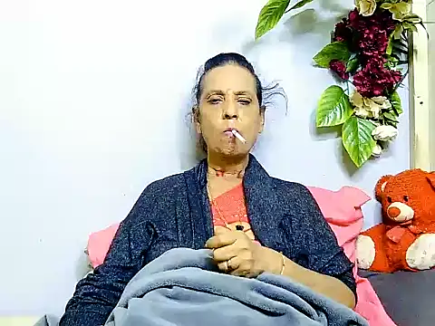 Snapshot of Hot_queen58 chatting on June 14, 2026, 5:08 am Hot queen58 online show from June 14, 2026, 5:08 am