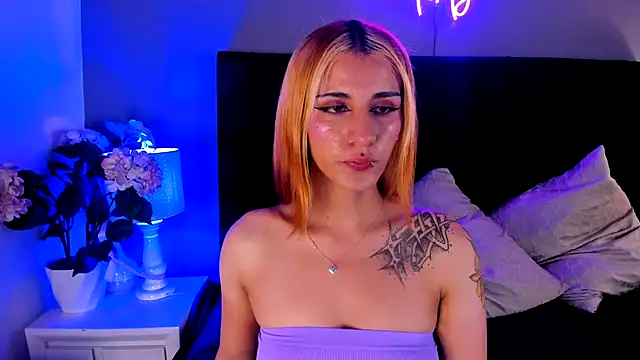 scarlett leex  online show from April 15, 2026, 3:56 am