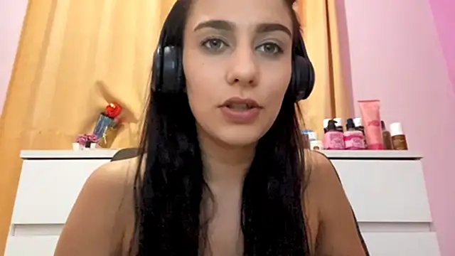 JessiaAllaire online show from March 7, 2026, 1:23 am