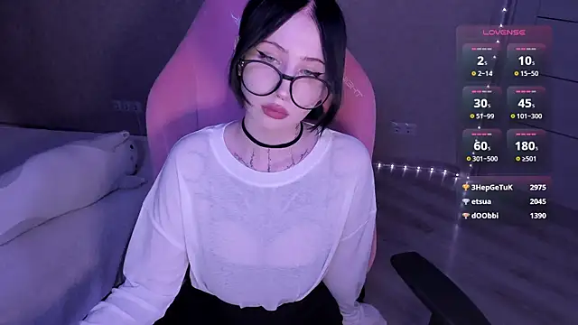 eva luvsoak online show from July 3, 2026, 4:57 pm