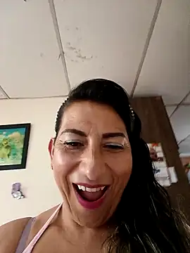 Lucia Rios online show from March 10, 2026, 10:25 pm