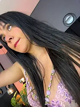 Snapshot of alejandra__garcia chatting on March 15, 2026, 4:30 am alejandra garcia online show from March 15, 2026, 4:30 am