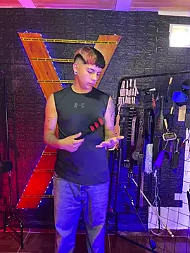 MrMagnus Bdsm Extreme online show from March 6, 2026, 2:56 pm