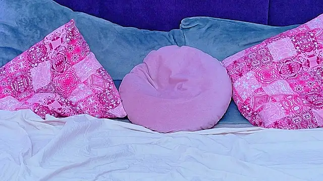 RaysaDrake online show from April 9, 2026, 6:19 am