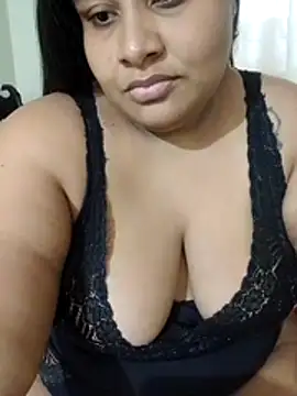 gordinhafogosaa online show from April 21, 2026, 7:42 pm