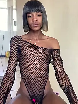 Kinky-Nicky04 online show from June 30, 2026, 7:41 am