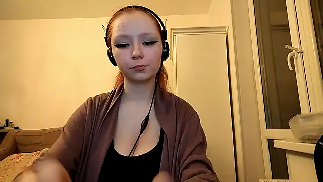 velyraxis online show from March 4, 2026, 5:10 pm