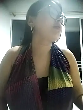 pregnant kitten01 online show from March 8, 2026, 12:16 am