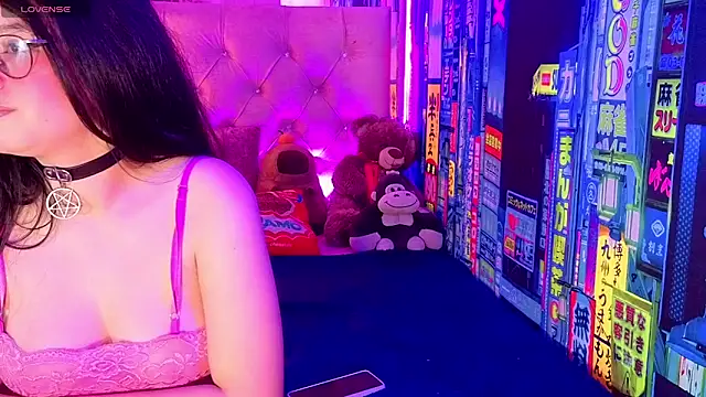 Yorumakie 777 online show from April 17, 2026, 12:02 am