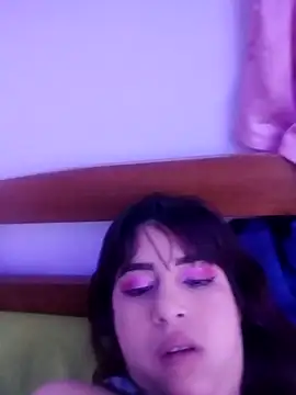 Cherrybustyx19 online show from April 10, 2026, 7:04 am