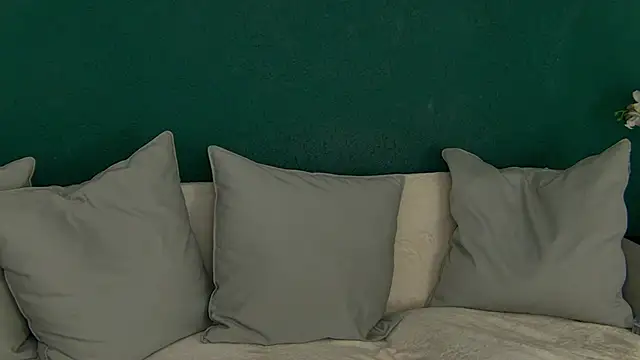 SkinnyNatty online show from March 29, 2026, 4:03 am