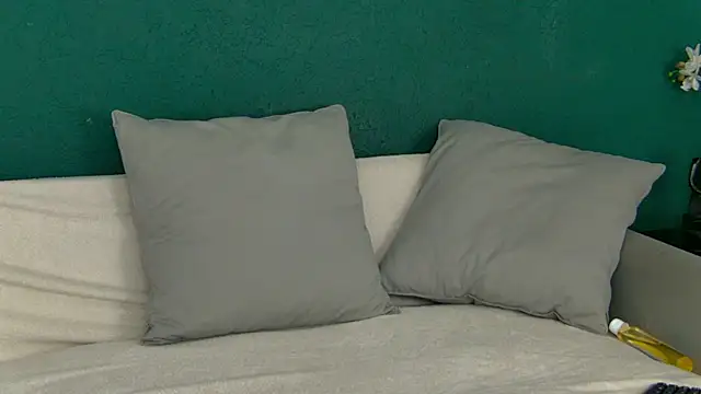 SkinnyNatty online show from July 19, 2026, 3:59 am