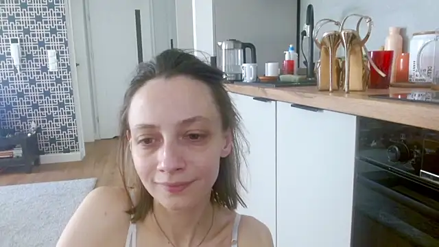 misssweet online show from March 11, 2026, 9:58 am