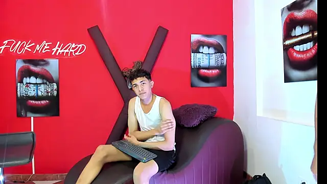 SKYN MAN online show from April 1, 2026, 7:20 am