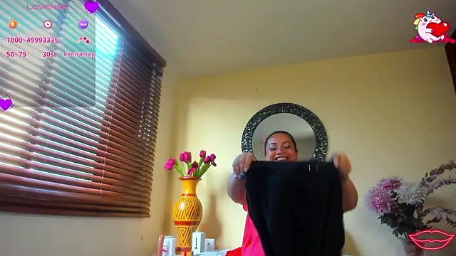 Maye Milf  online show from March 9, 2026, 12:41 pm