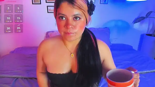 Mariee bloom online show from March 12, 2026, 3:23 am