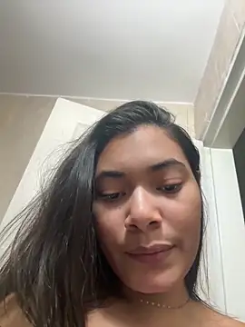 Sweetroseof online show from April 21, 2026, 11:00 pm