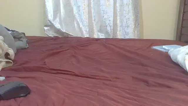 Snapshot of ndivhuwomuleya chatting on May 12, 2026, 4:13 pm ndivhuwomuleya online show from May 12, 2026, 4:13 pm
