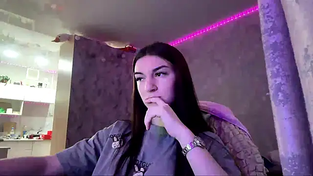 PulpyPalmae online show from March 11, 2026, 1:05 pm