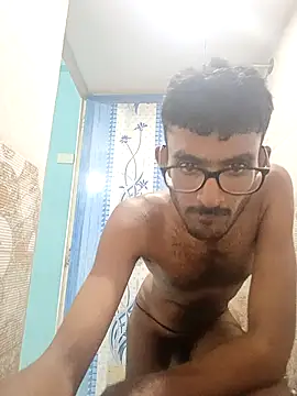 manikanda64 online show from April 8, 2026, 5:36 pm