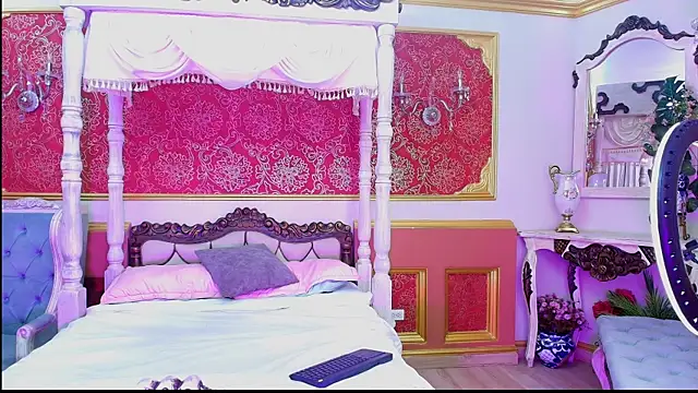 Sienna Dark online show from April 23, 2026, 12:29 pm