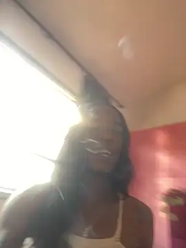 laaura dolll online show from March 17, 2026, 9:29 pm