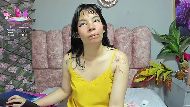 Ameliiiee online show from March 16, 2026, 6:32 pm