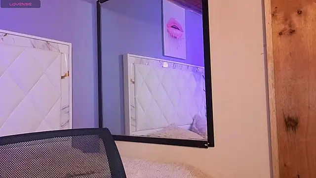 Luchoplayboy online show from April 17, 2026, 11:57 am