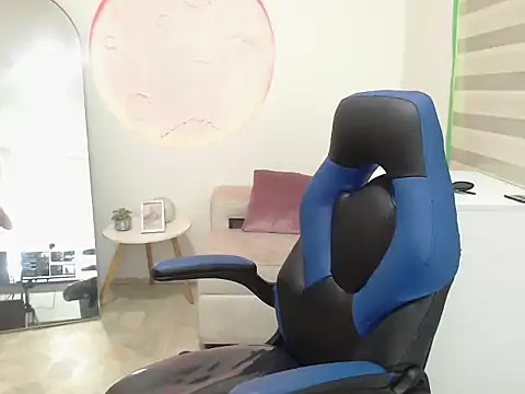 ariah cute online show from March 19, 2026, 7:36 pm