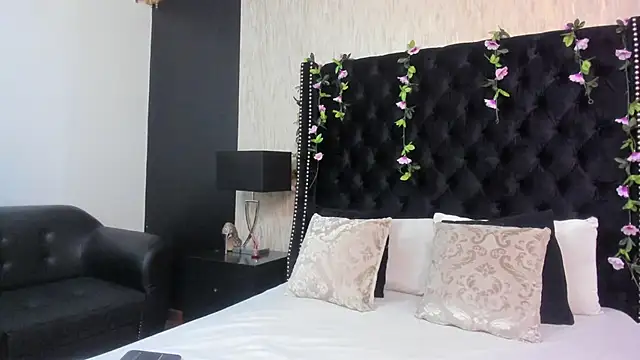 MeganNightt online show from April 19, 2026, 2:40 pm