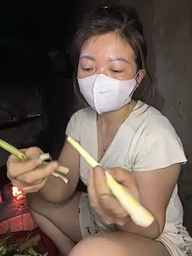 Bling-pusy online show from March 10, 2026, 11:20 pm