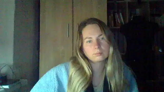 Mollie365 online show from March 10, 2026, 11:53 pm