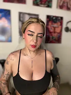 CarolQueen1  online show from April 2, 2026, 1:18 pm