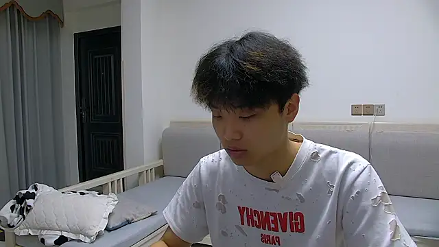 icecream-002 online show from March 10, 2026, 7:23 am