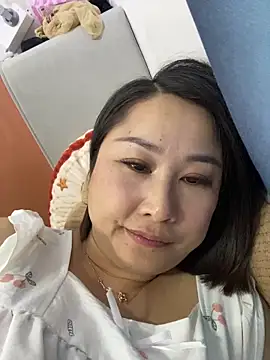 xiaoyi-10 online show from May 17, 2026, 10:04 am