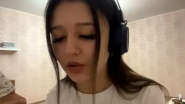 NewGenBaby online show from March 10, 2026, 6:12 pm