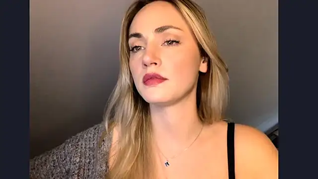 ScarlettSensitive online show from April 30, 2026, 8:43 am