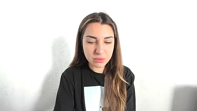 summmmersky1 online show from March 11, 2026, 8:08 am