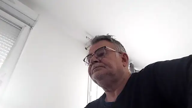 oura online show from April 12, 2026, 6:27 am