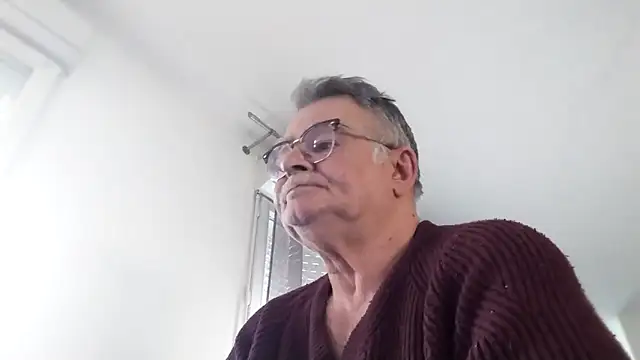 oura online show from April 22, 2026, 5:47 am