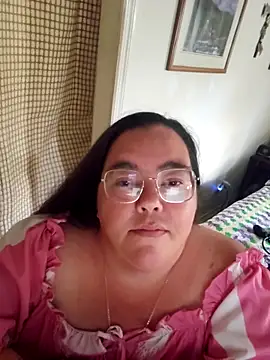 misstressbutterfly online show from March 11, 2026, 8:14 pm